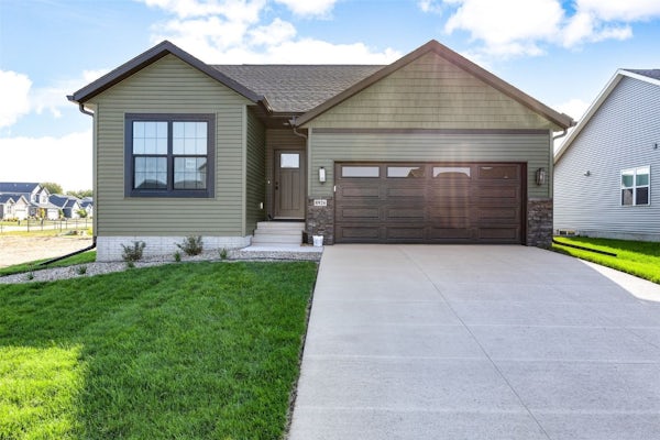 8926 Norway Drive NE