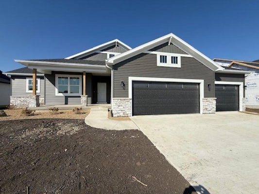 2825 Autumn Woods Drive