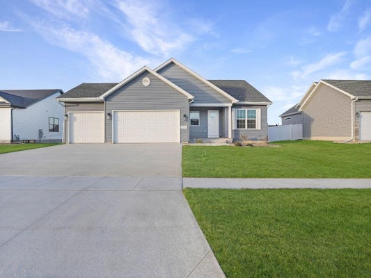 2715 Autumn Woods Drive