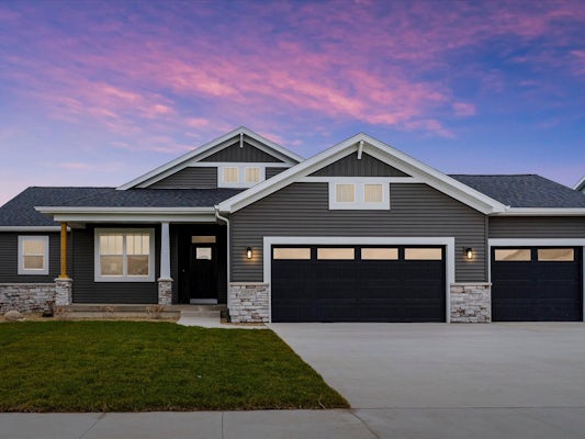 2825 Autumn Woods Drive