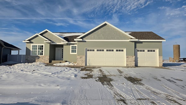 2070 Royal Oak Ridge Road