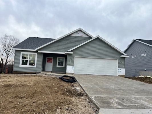 7226 Country Ridge Drive NW