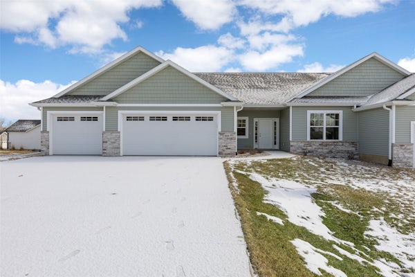 819 Tumble Grass Court SE