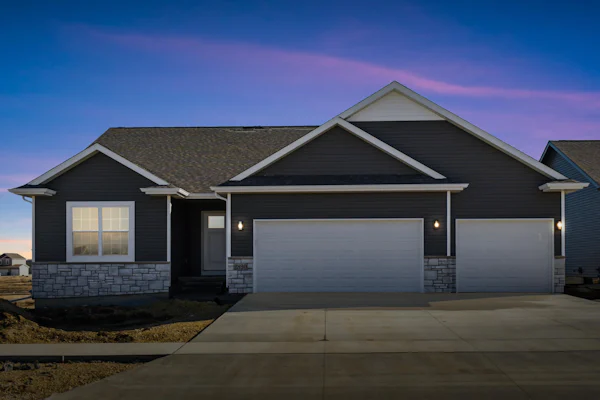 2820 Autumn Woods Drive