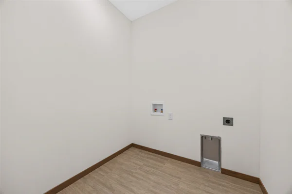 Gallery Photo 19