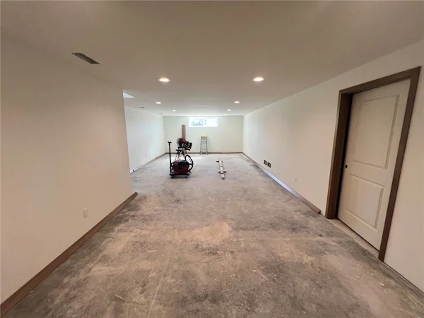 Gallery Photo 16