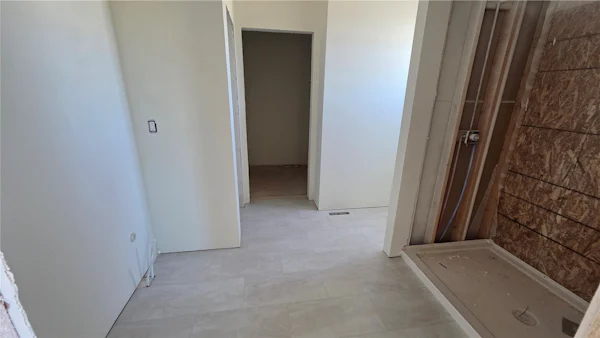 Gallery Photo 8