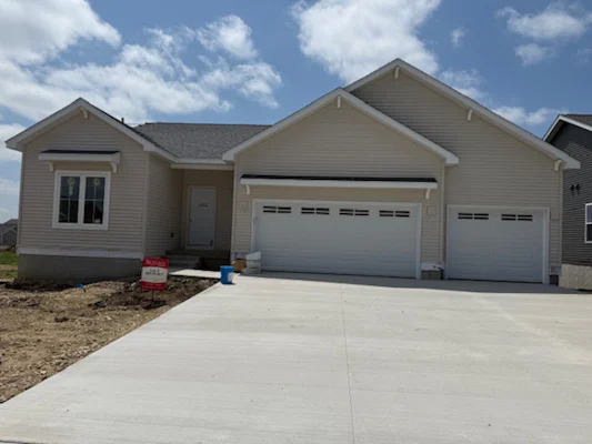 2814 Autumn Woods Drive Cedar Falls, Iowa 50613