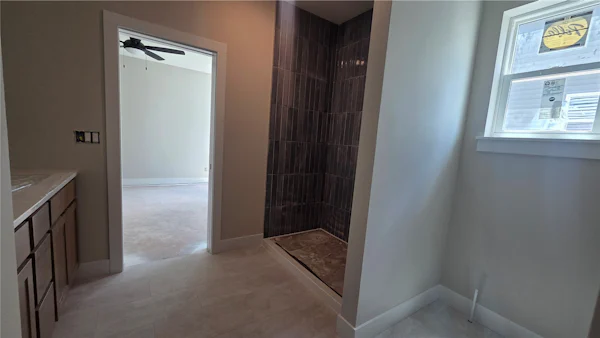 Gallery Photo 9