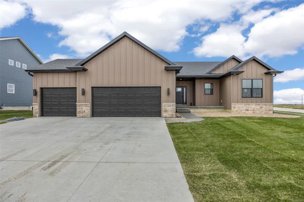 3468 Quartz Drive