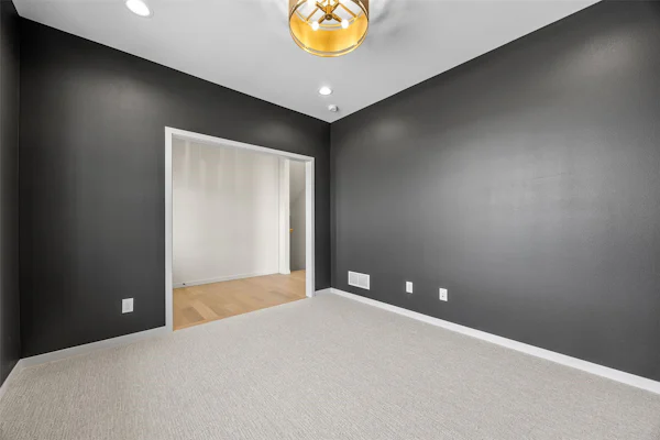 Gallery Photo 18
