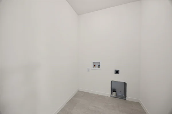 Gallery Photo 27