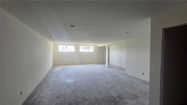 Gallery Photo 10