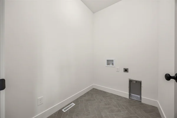Gallery Photo 15