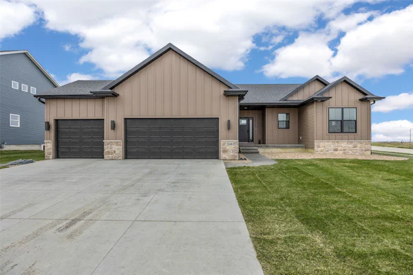 3468 Quartz Drive