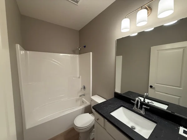 Gallery Photo 9