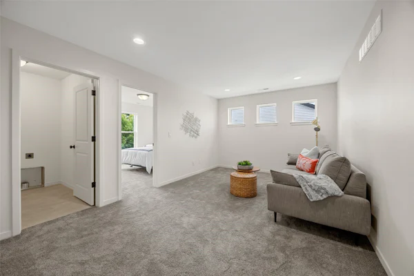 Gallery Photo 21