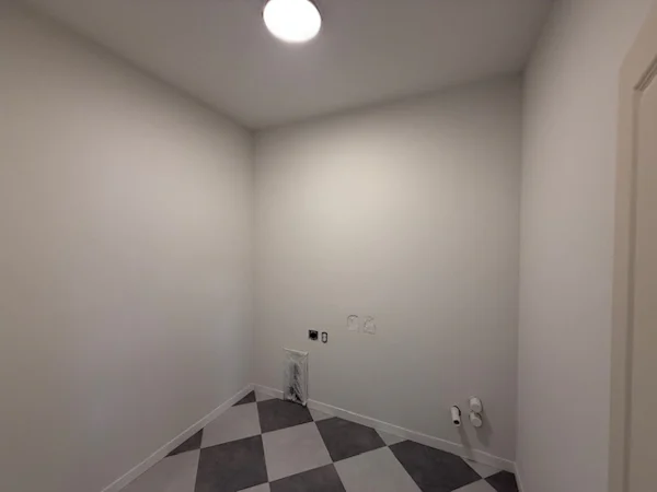 Gallery Photo 12