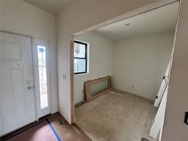 Gallery Photo 6