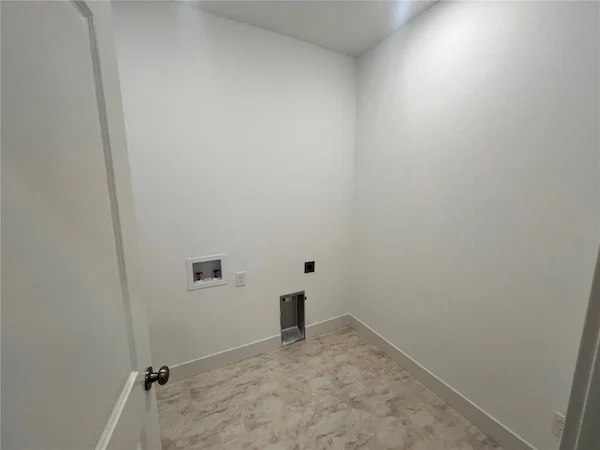 Gallery Photo 8